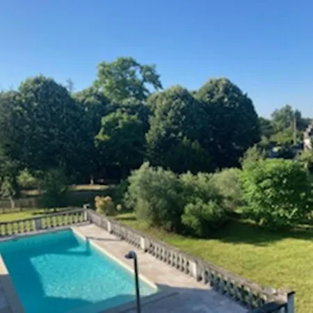 Holiday home Le Moulin Neuf Aubeterre-sur-Dronne